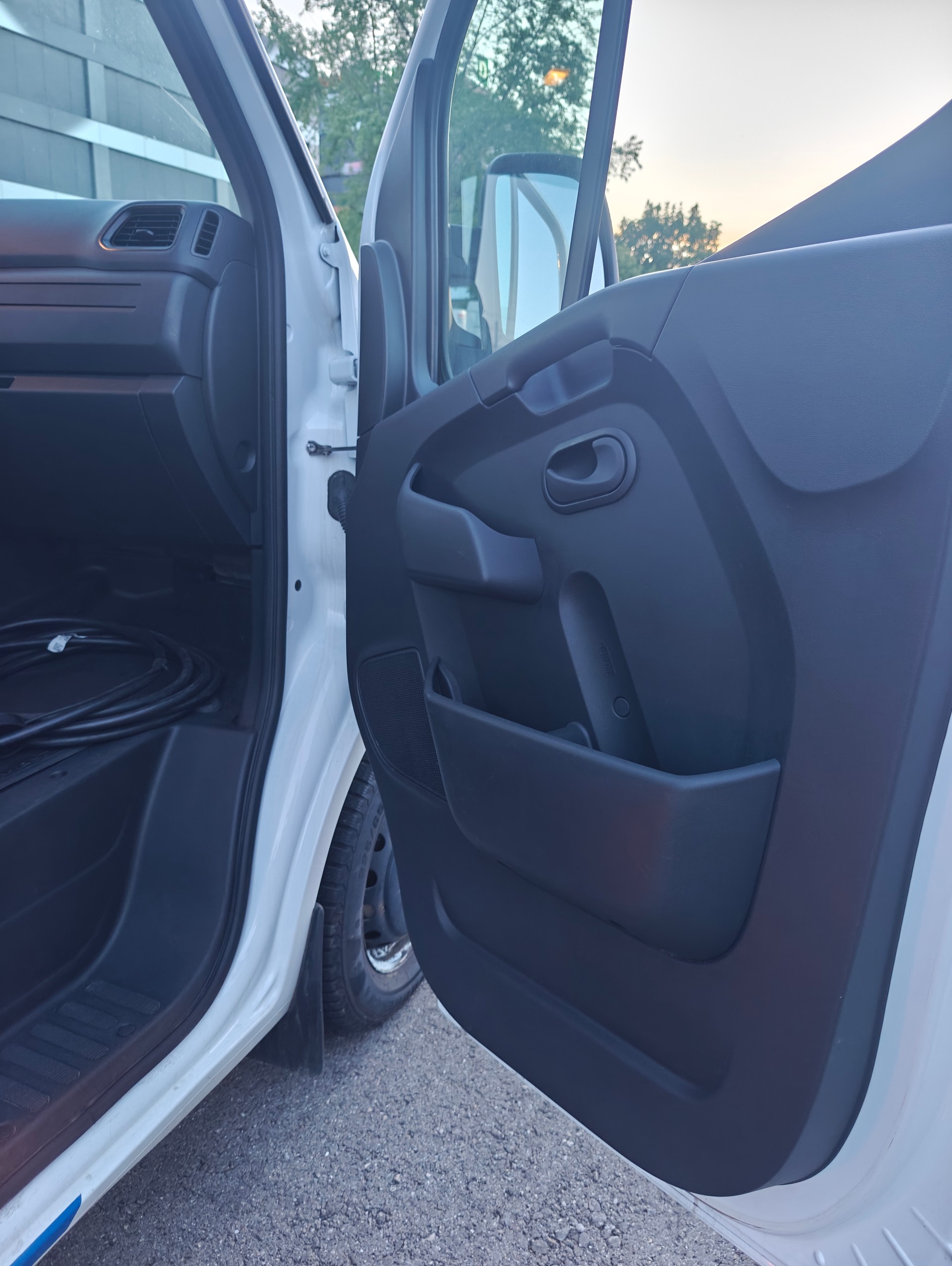 RENAULT E-Tech Electric EV52-image-10