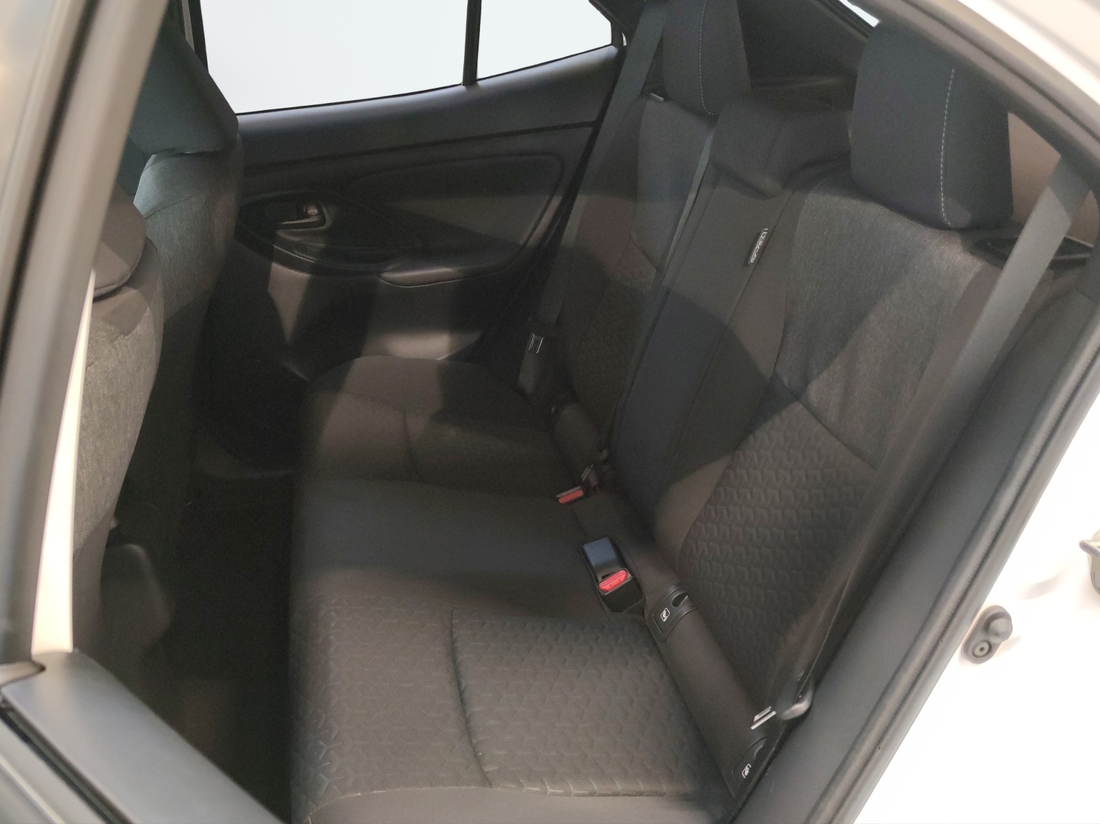 TOYOTA Yaris Cross 1.5 VVT-i HSD Trend AWD-i-image-15