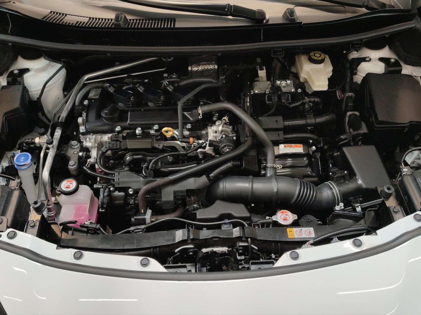 TOYOTA Yaris Cross 1.5 VVT-i HSD Trend AWD-i-image-5