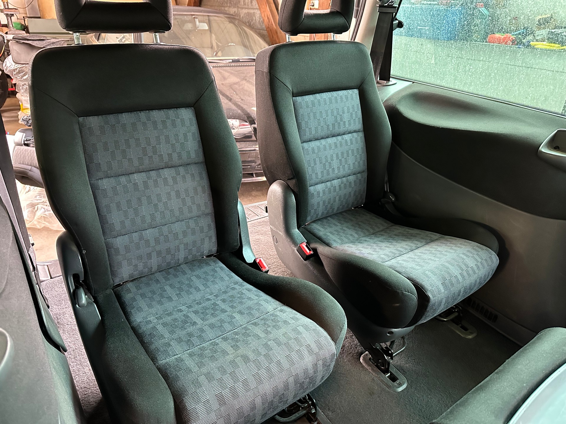 SEAT Alhambra 2.8 VR6 Sport 4x4-image-12