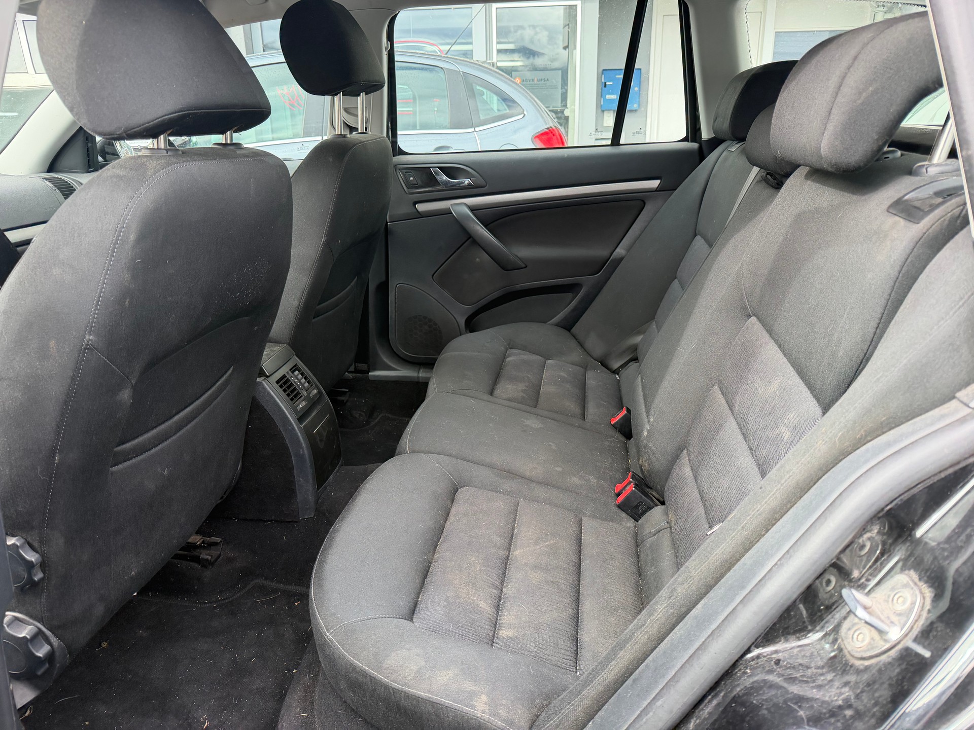 SKODA Octavia 2.0 TDI Adventure 4x4-image-7