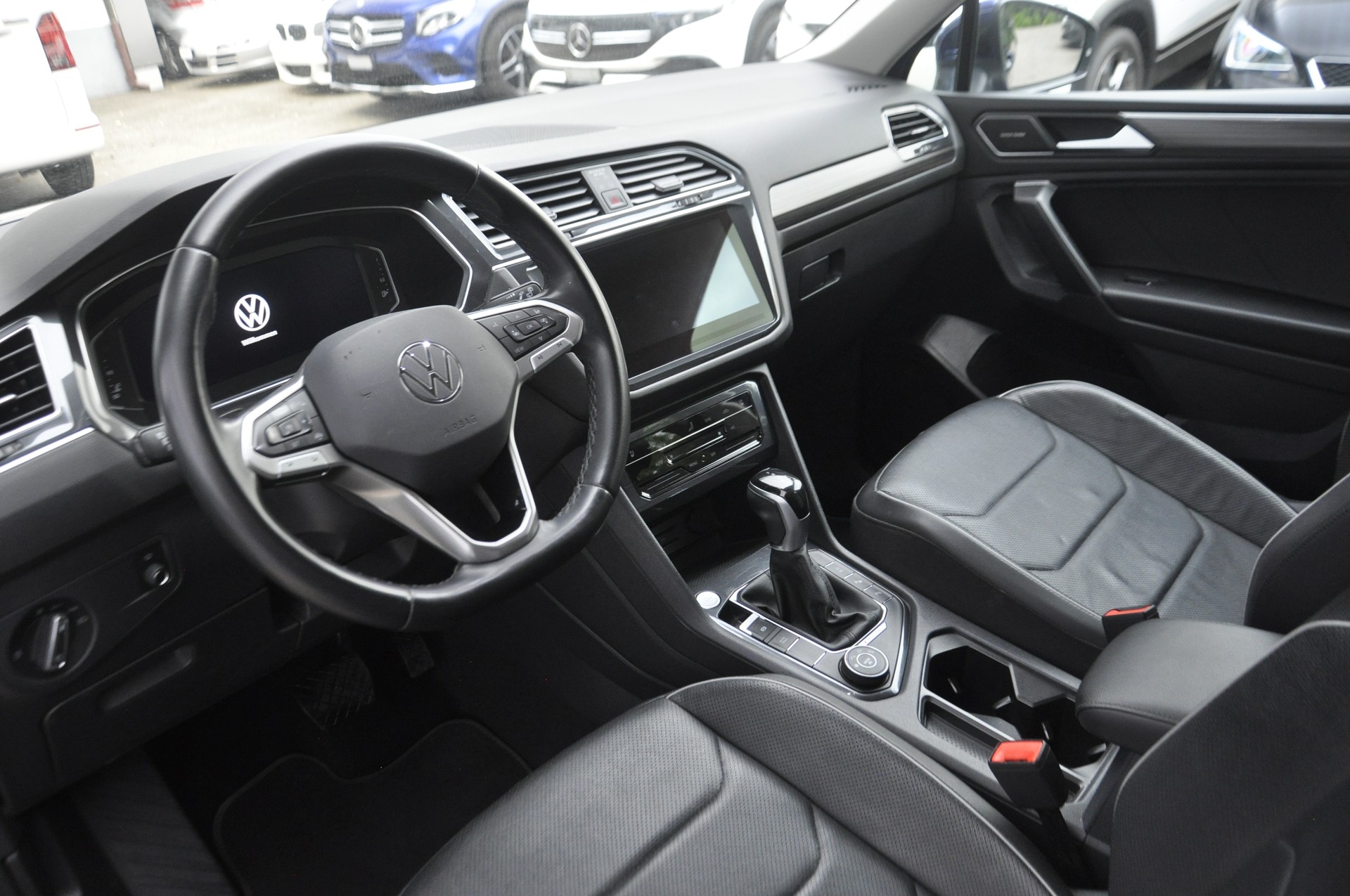 VW Tiguan Allspace 2.0 TDI SCR Life 4Motion DSG I 7 Plätze-image-5