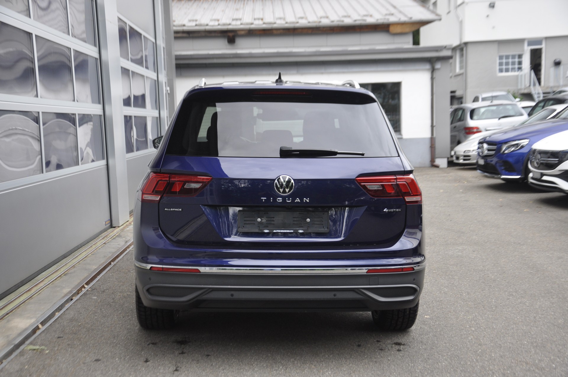 VW Tiguan Allspace 2.0 TDI SCR Life 4Motion DSG I 7 Plätze-image-15