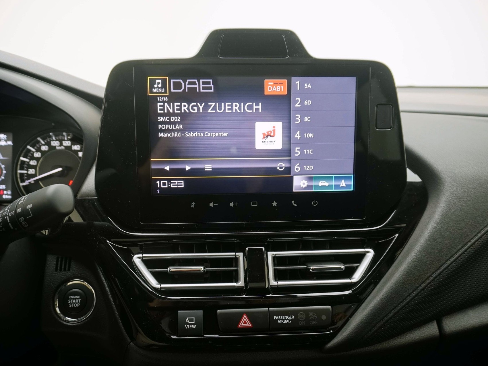 SUZUKI S-Cross 1.4 T Compact Top Hybrid 4x4-image-11