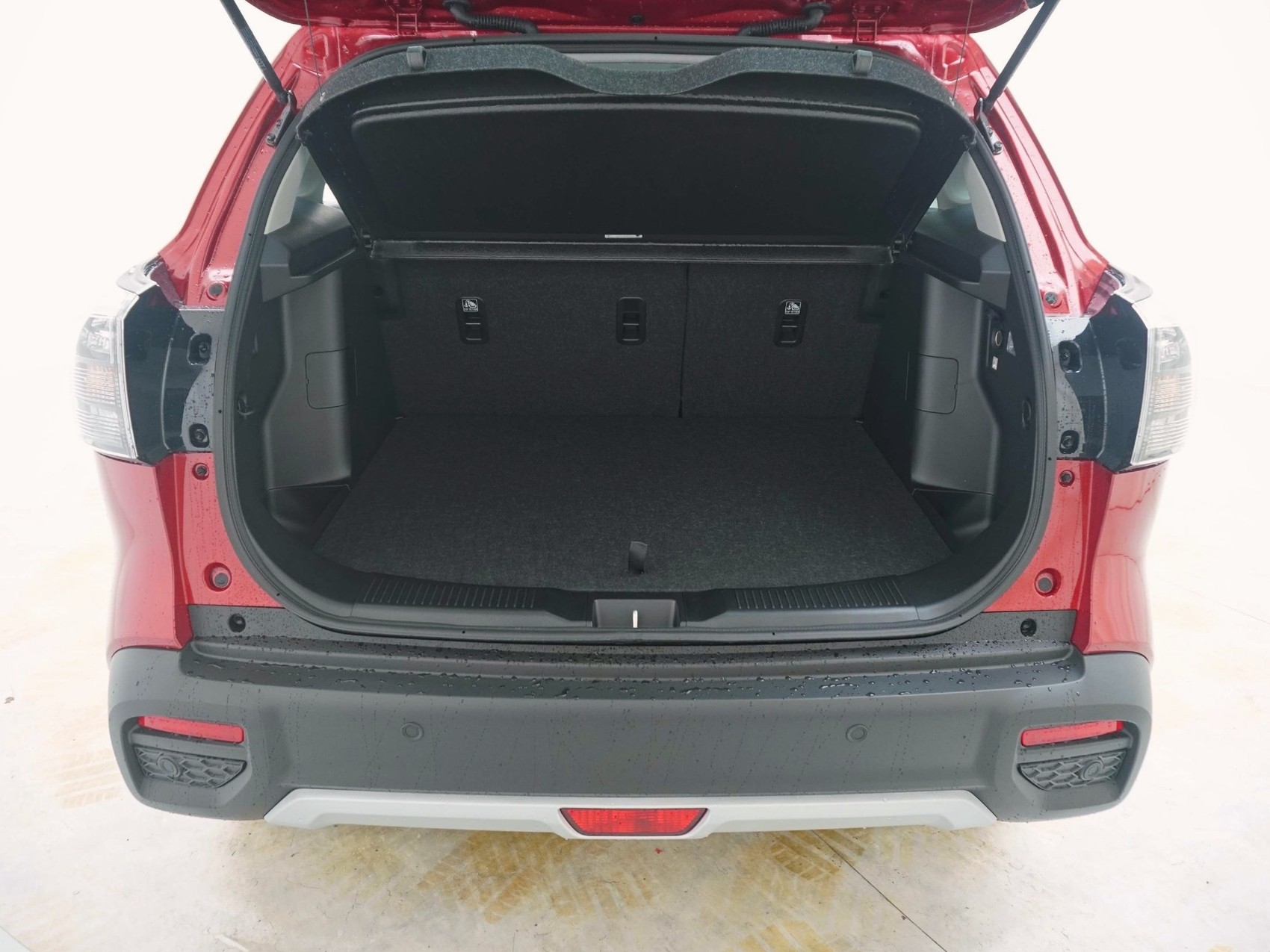 SUZUKI S-Cross 1.4 T Compact Top Hybrid 4x4-image-18