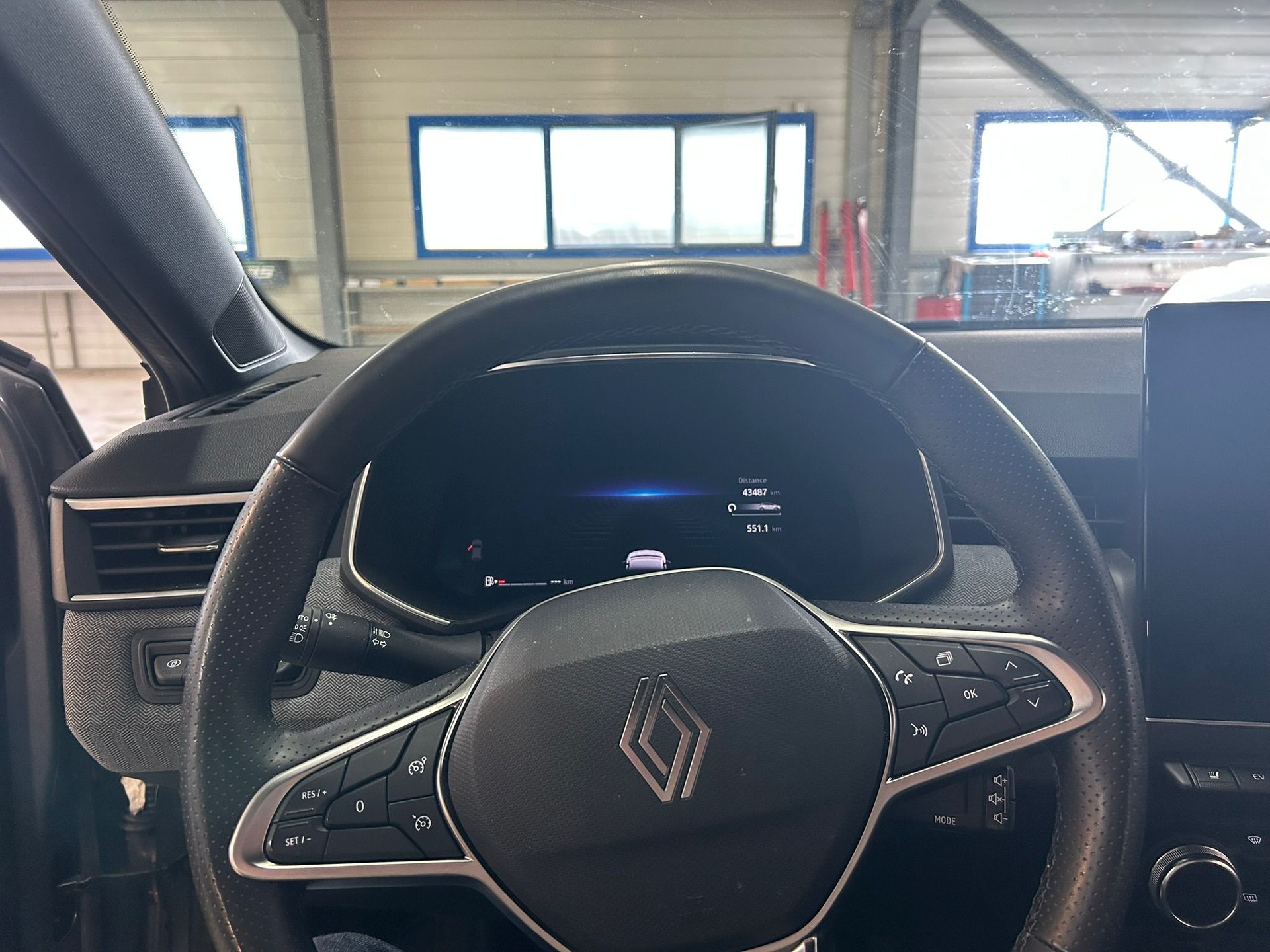 RENAULT Clio 1.6 E-Tech Evolution-image-8