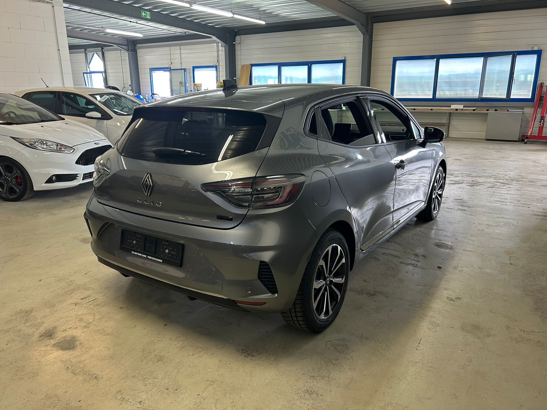 RENAULT Clio 1.6 E-Tech Evolution-image-4