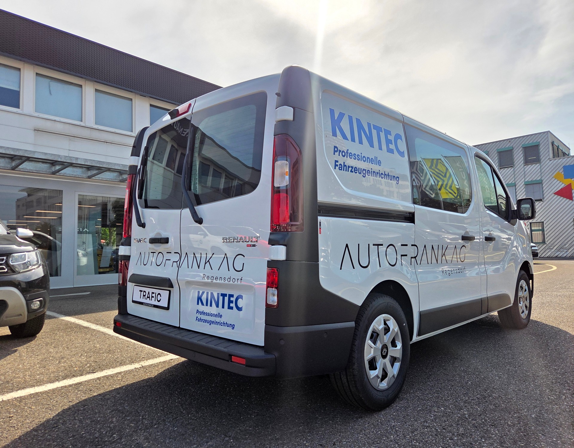 RENAULT Trafic Kaw. 3.0 t L1 H1 2.0 dCi Blue 130 Advance-image-17