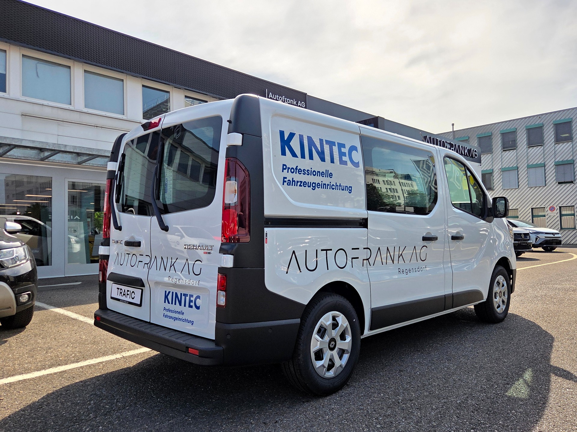 RENAULT Trafic Kaw. 3.0 t L1 H1 2.0 dCi Blue 130 Advance-showroom-element-2