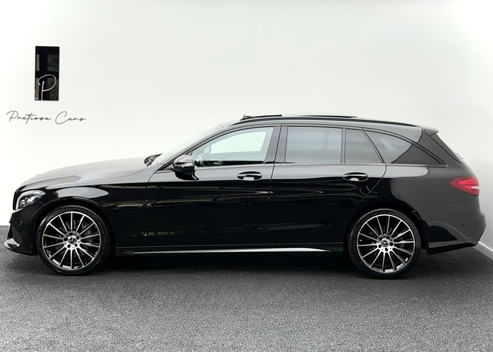 MERCEDES-BENZ C 250 d Swiss Star AMG Line 4Matic 9G-Tronic-showroom-element-3