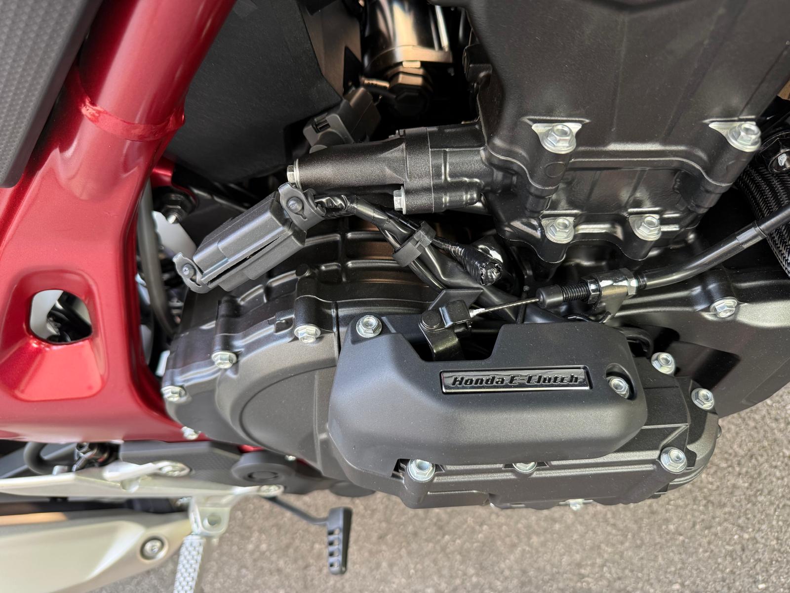 HONDA CB750 Hornet E-Clutch (35kW)-image-9