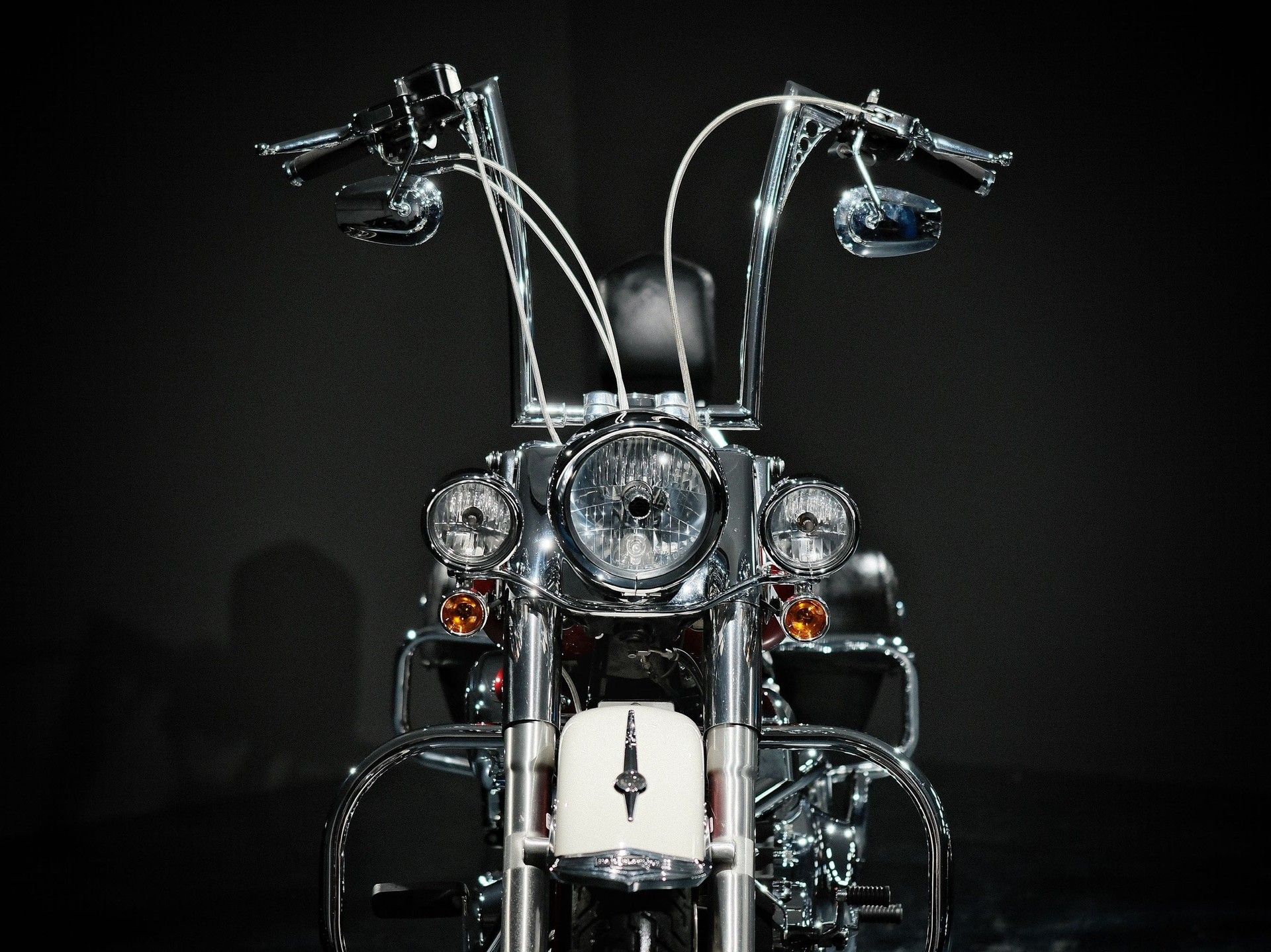 HARLEY-DAVIDSON FLSTN Softail Deluxe ABS-image-14