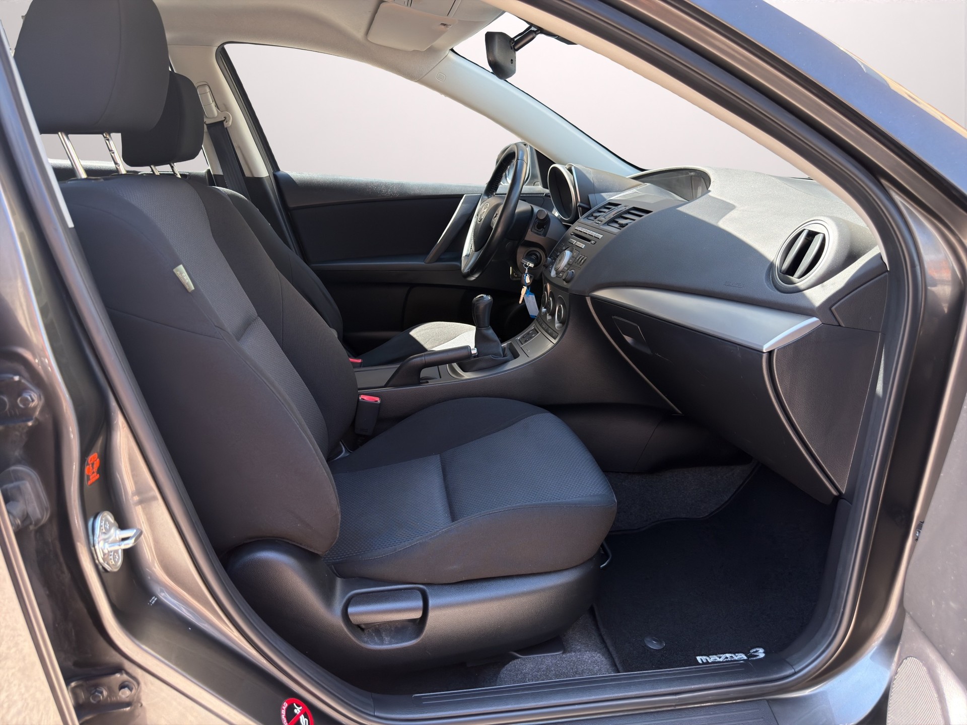 MAZDA 3 1.6 16V Confort-image-13