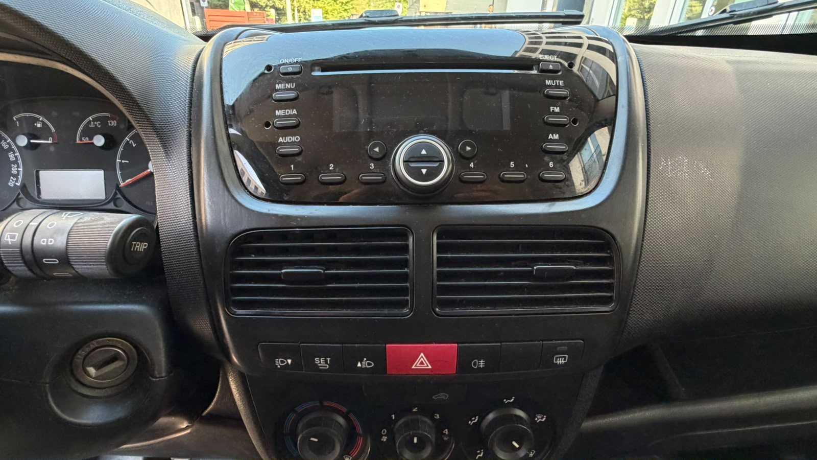 OPEL Combo 1.4i 2.2 L1H1-image-11