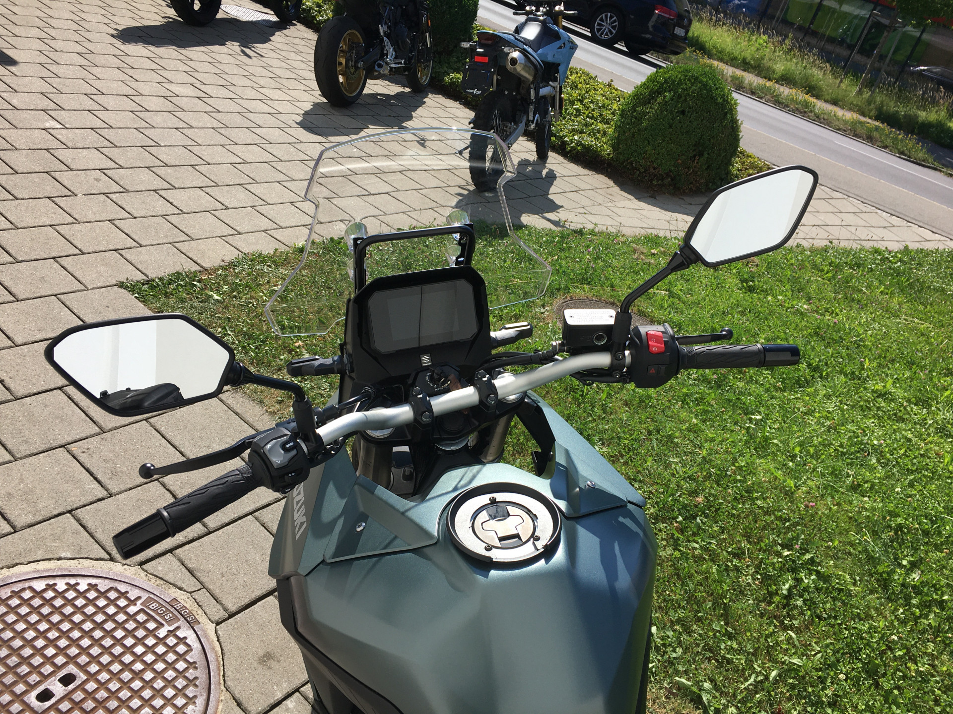 SUZUKI DL 800 V-Strom-image-5