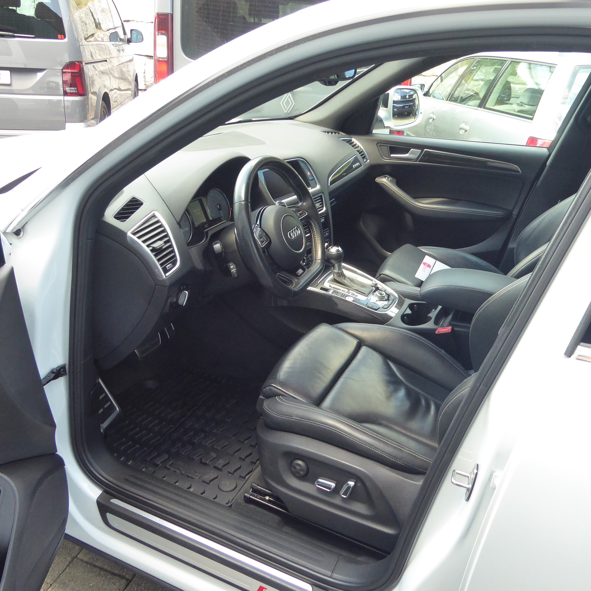 AUDI SQ5 3.0 TDI quattro tiptronic-image-4