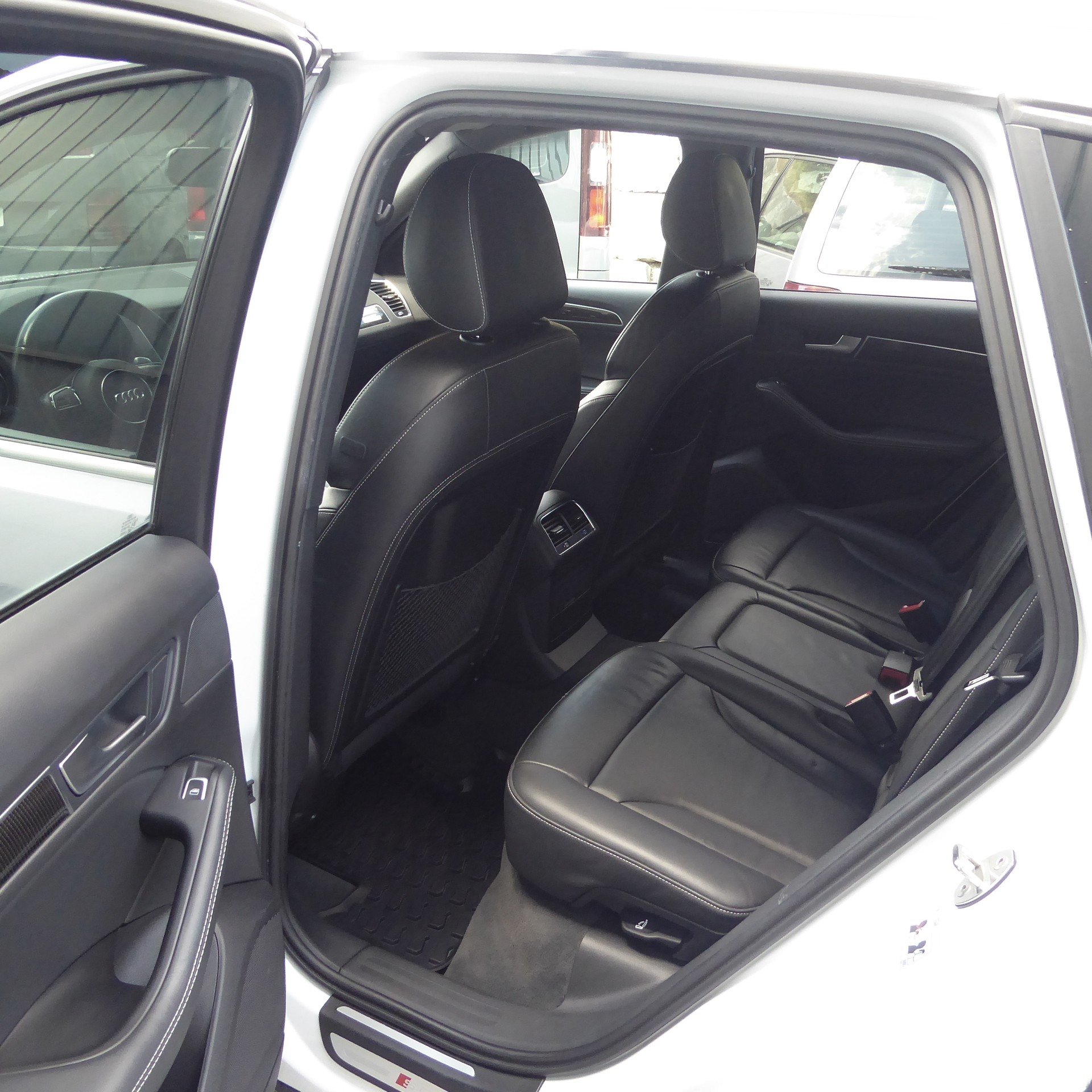 AUDI SQ5 3.0 TDI quattro tiptronic-image-5