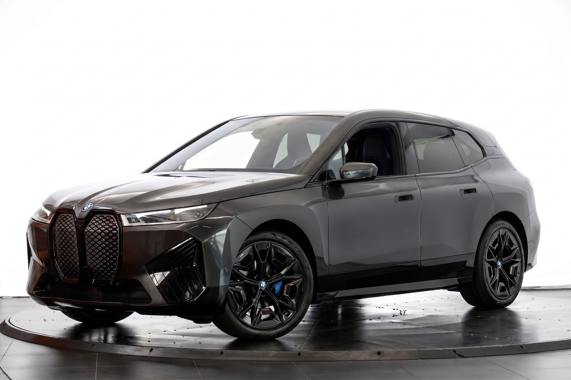 BMW iX xDrive50-image-4