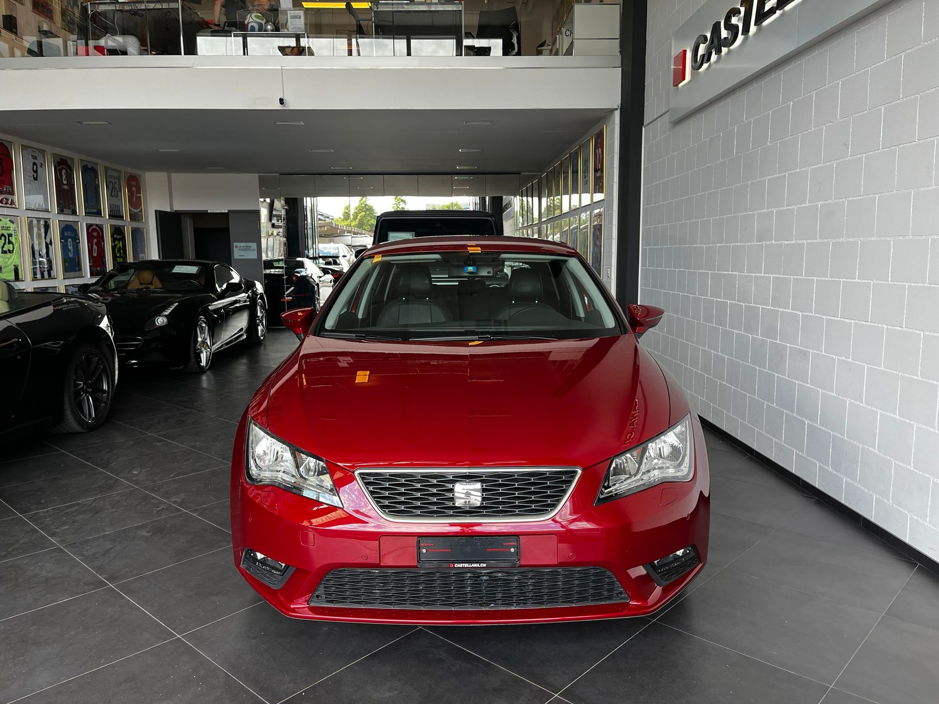 SEAT Leon 1.2 TSI Style DSG-showroom-element-1