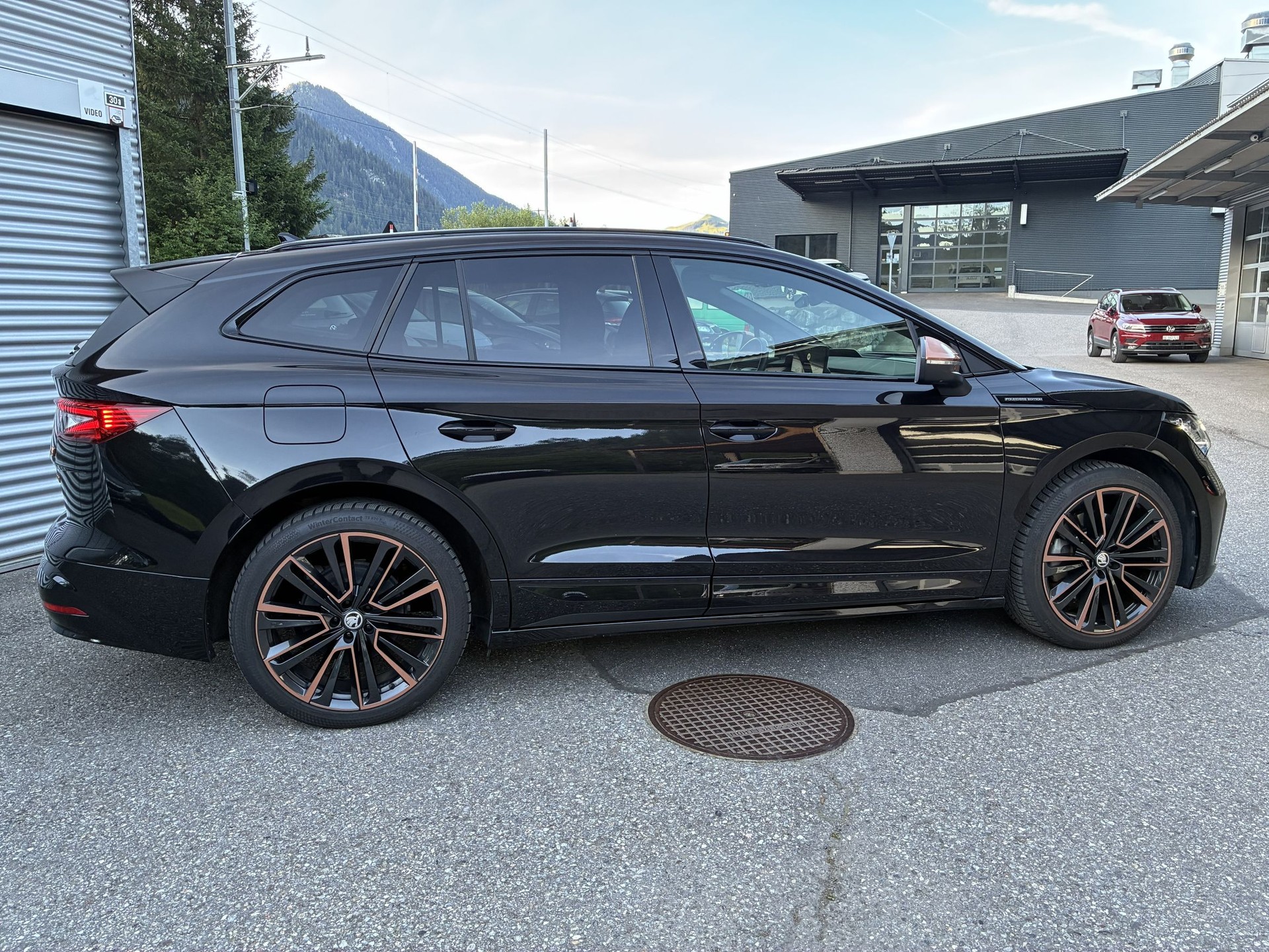 SKODA ENYAQ iV 80x Founders Edition-image-4