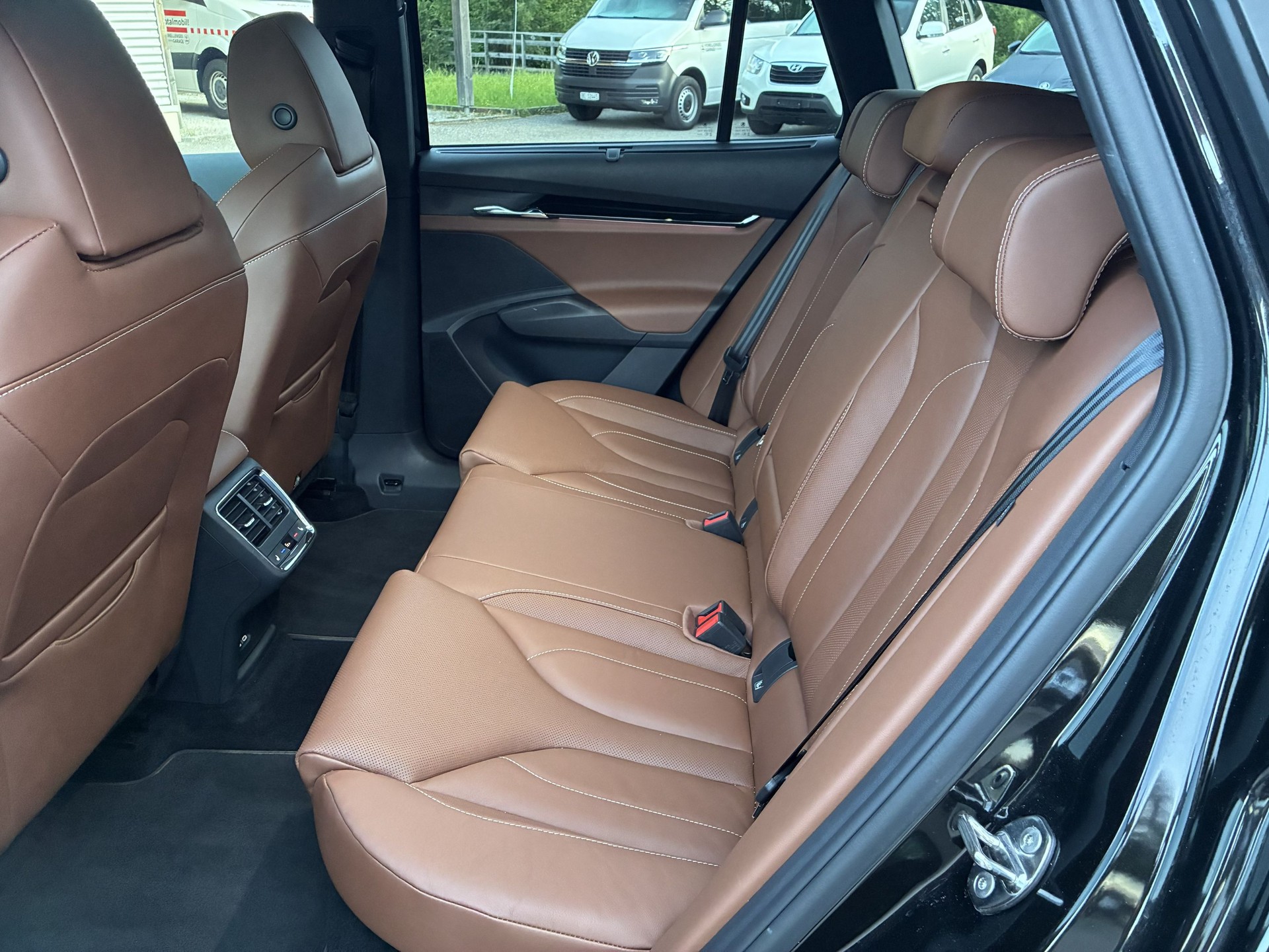 SKODA ENYAQ iV 80x Founders Edition-image-8