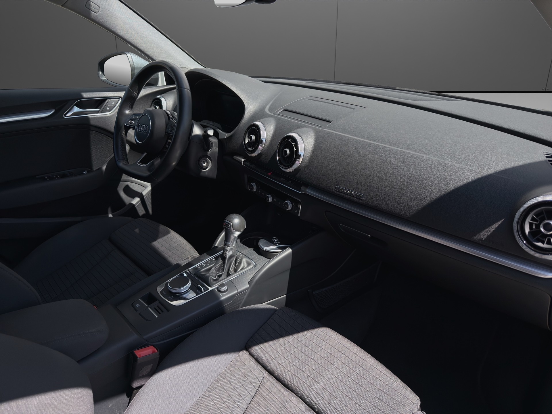 AUDI A3 Sportback 2.0 TDI Sport S-tronic quattro S Line-image-10