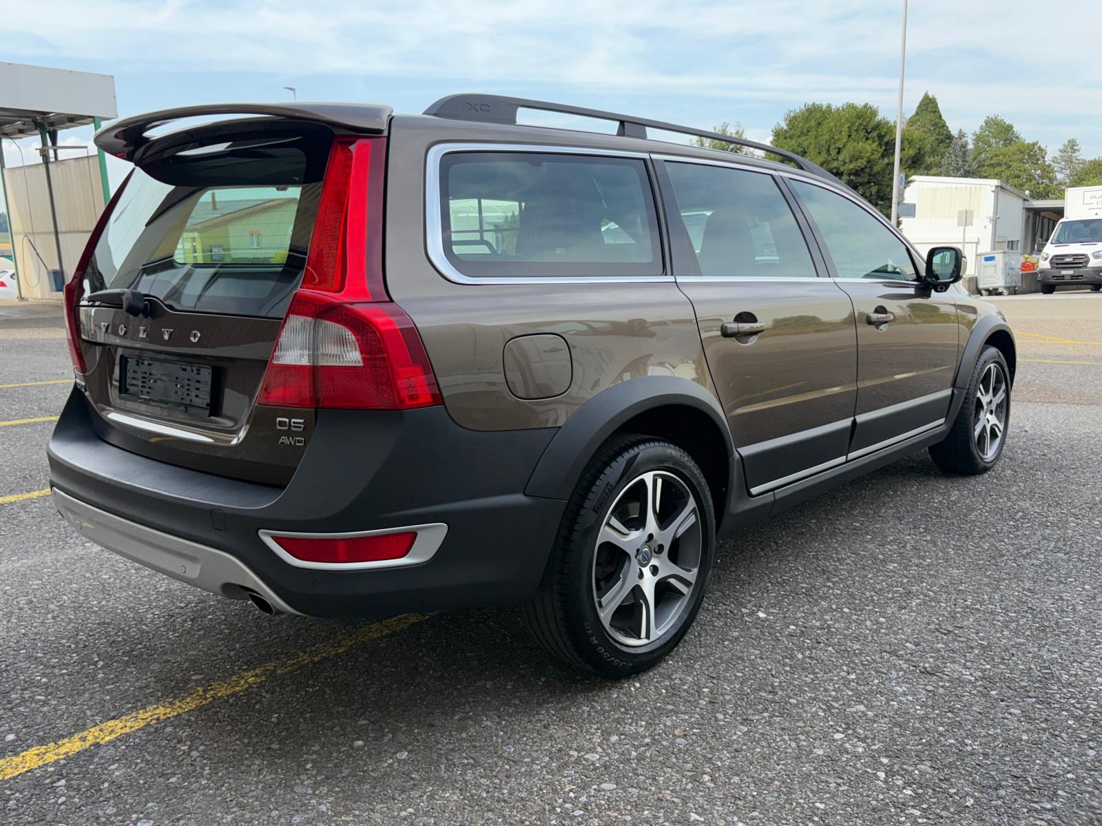 VOLVO XC70 D5 AWD Summum Geartronic MFK 05.2025-image-1