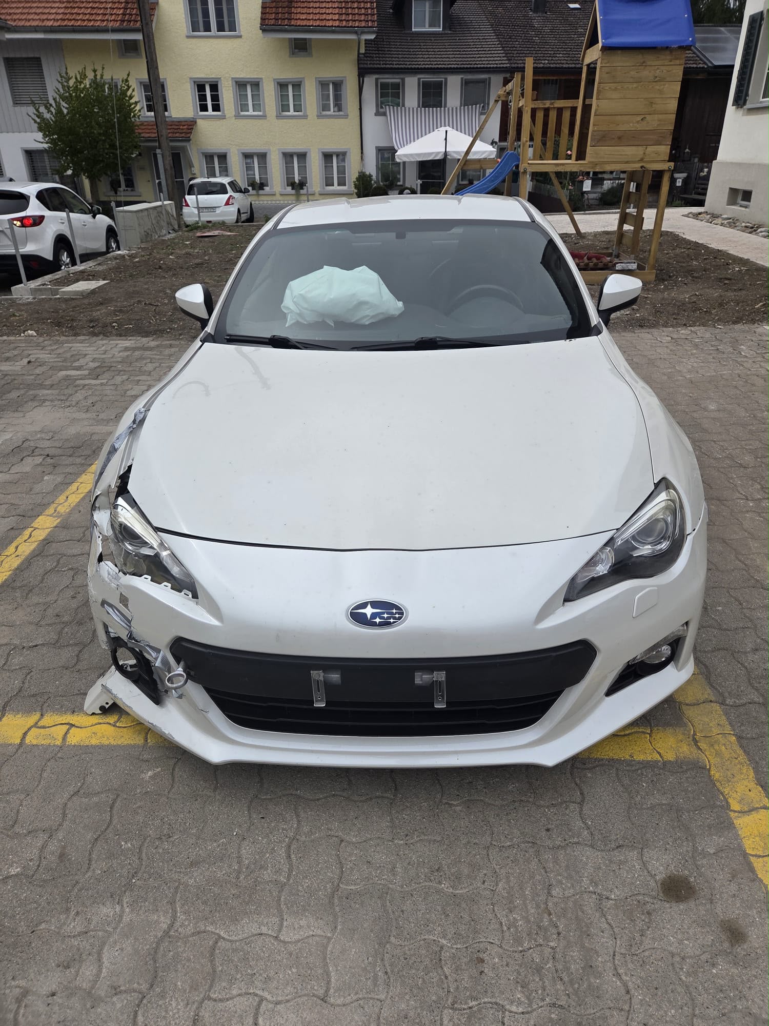 SUBARU BRZ 2.0R