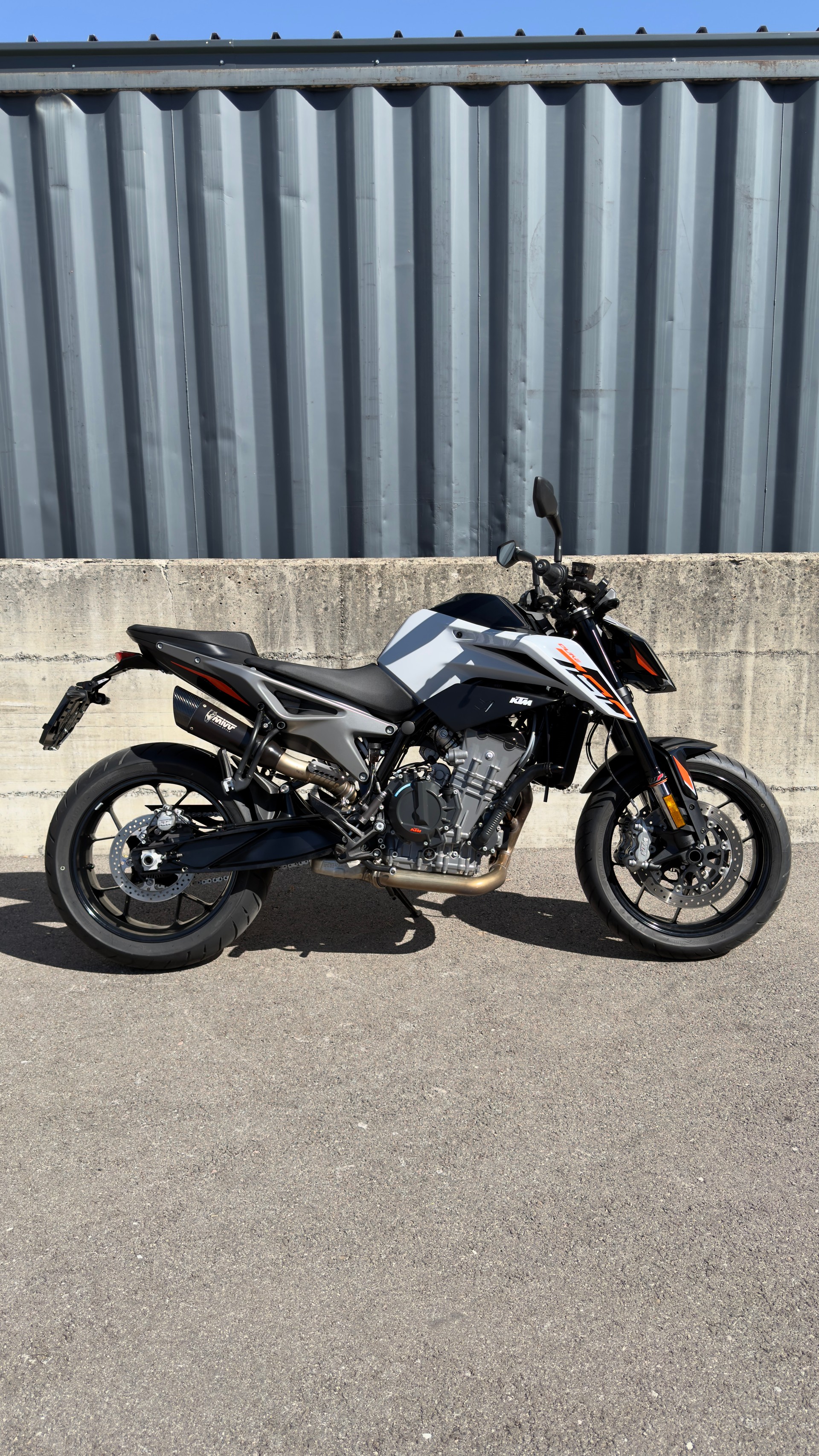 KTM 790 Duke-image-1