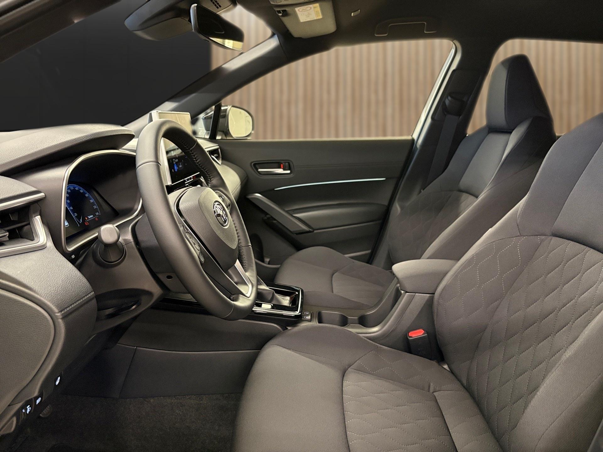 TOYOTA Corolla Cross 2.0 Trend e-CVT AWD-image-10