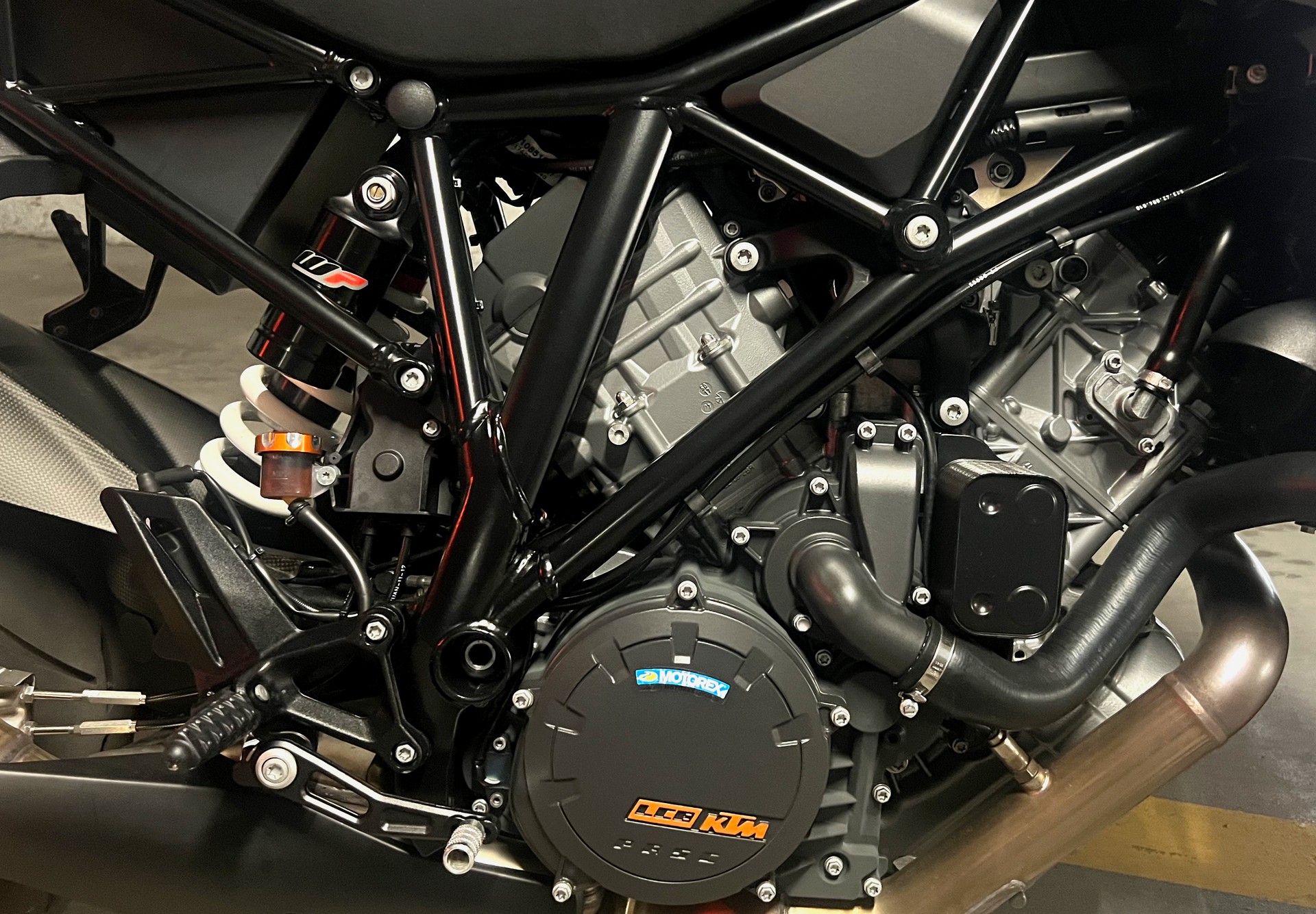 KTM 1290 Super Duke R-image-5