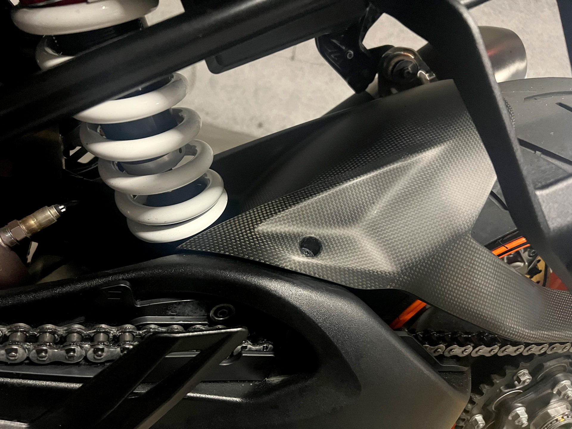 KTM 1290 Super Duke R-image-7