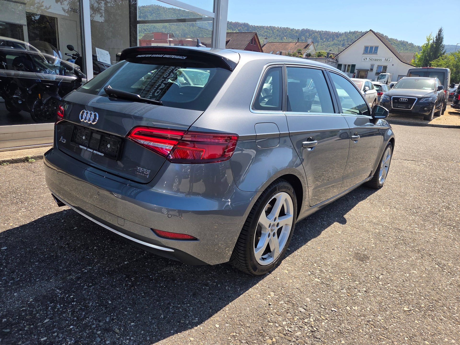 AUDI A3 Sportback 2.0 TFSI Design quattro S-tronic-image-6