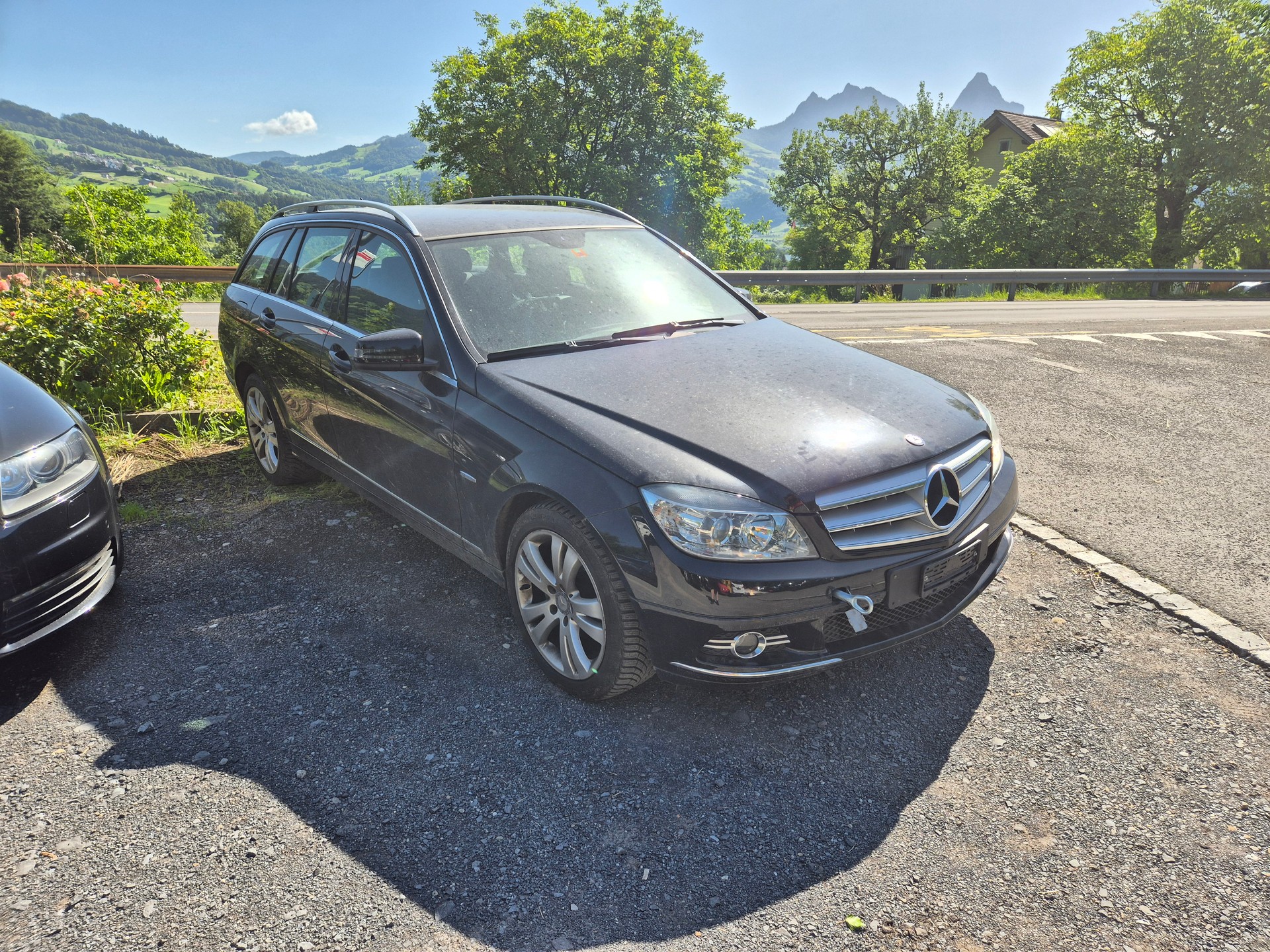 MERCEDES-BENZ C 200 CGI BlueEfficiency Automatic-image-1