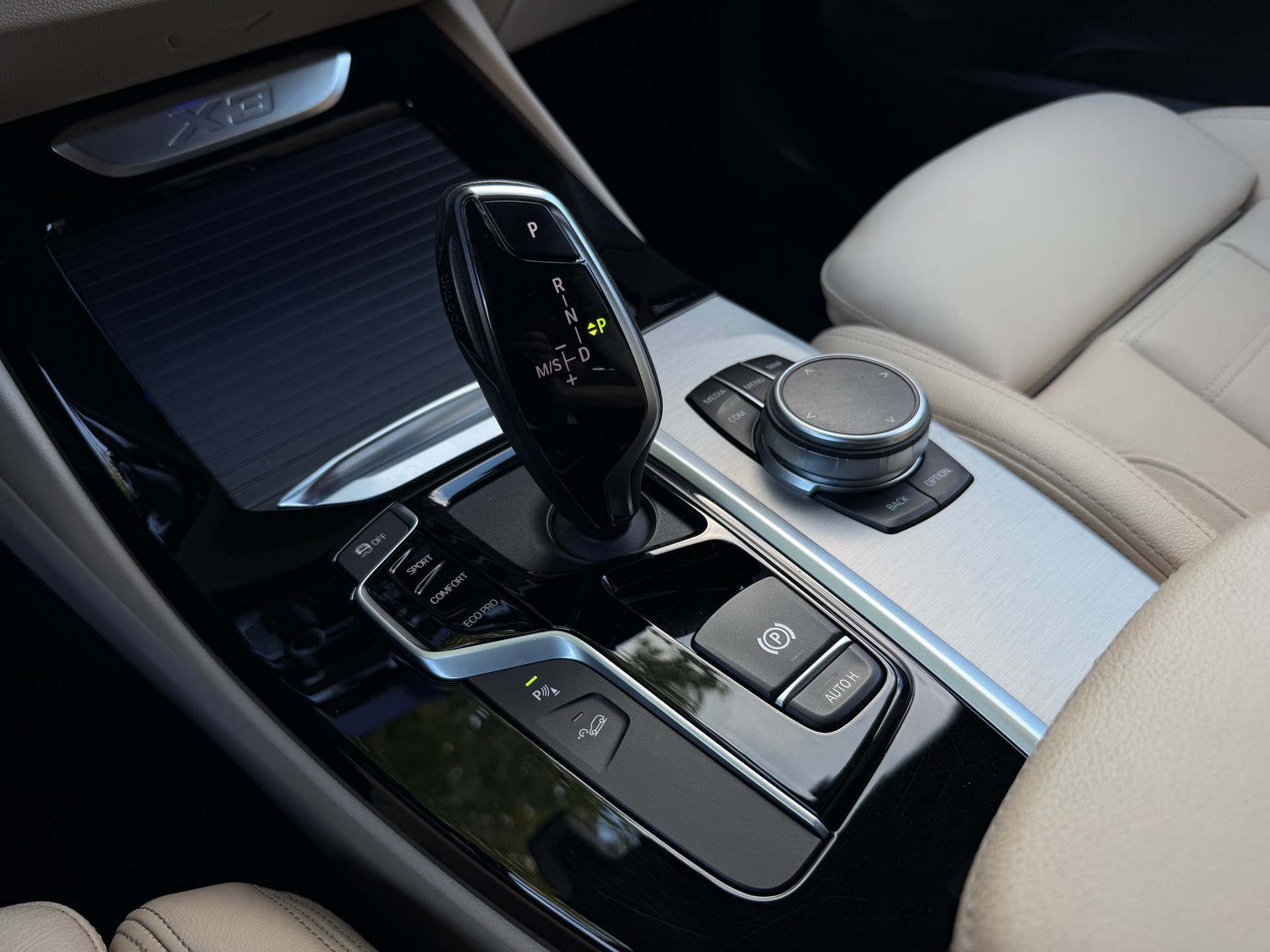 BMW X3 xDrive 30i M Sport Steptronic | HUD | Standheizung | AHK | LED | Driving Assistant Plus-image-10