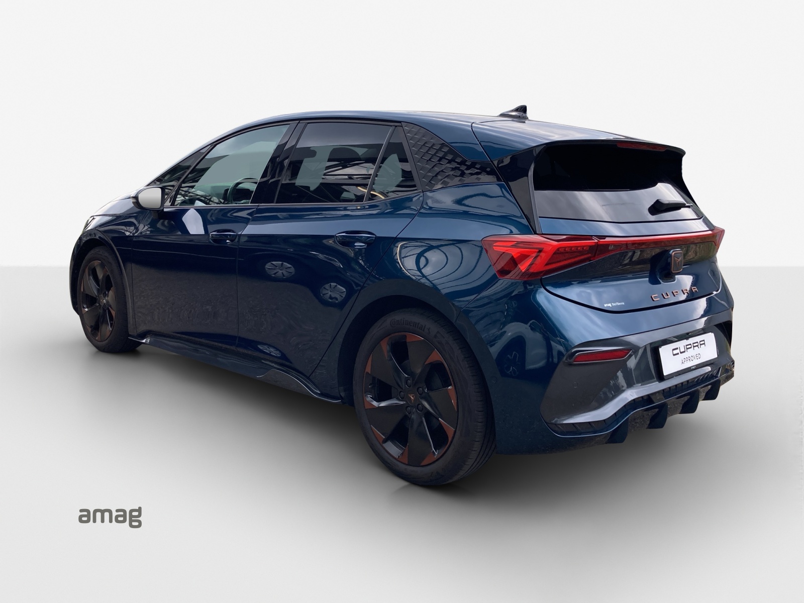 CUPRA Born 58 kWh-showroom-element-2