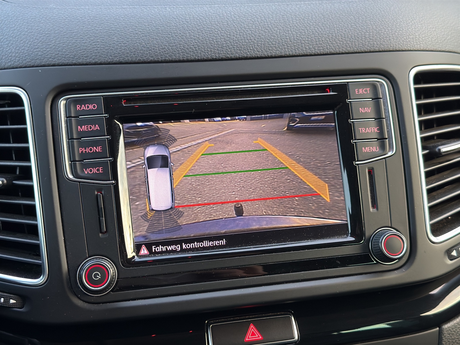 VW Sharan 2.0 TDI BMT Highline 4Motion DSG-image-30