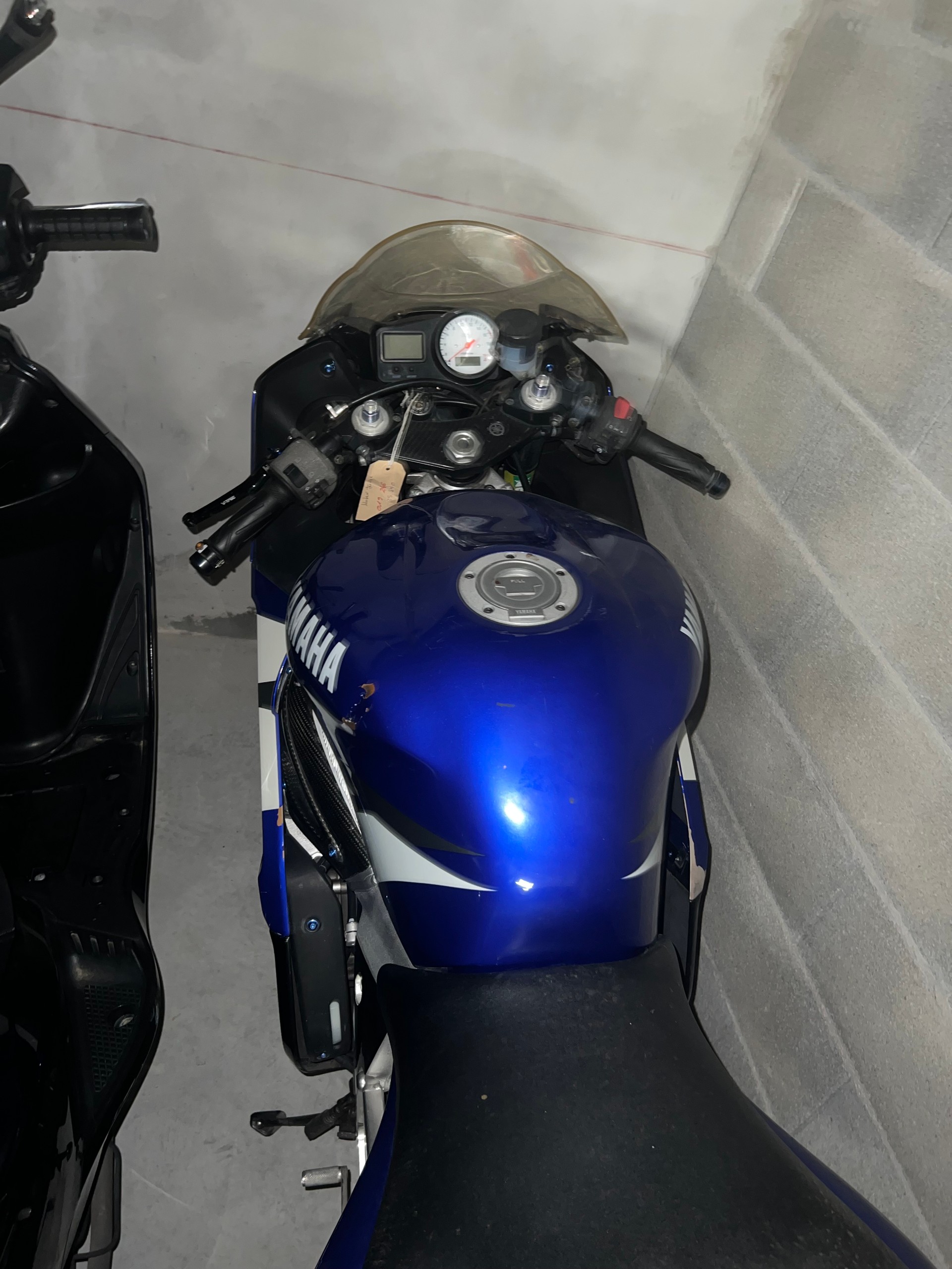 YAMAHA YZF-R6-image-3