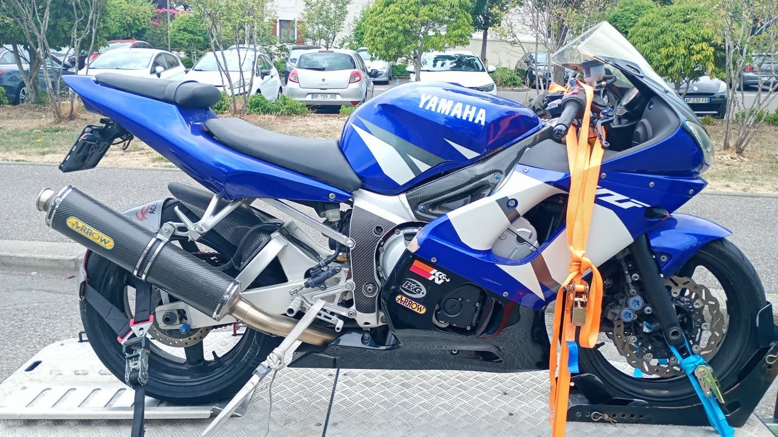 YAMAHA YZF-R6-image-0