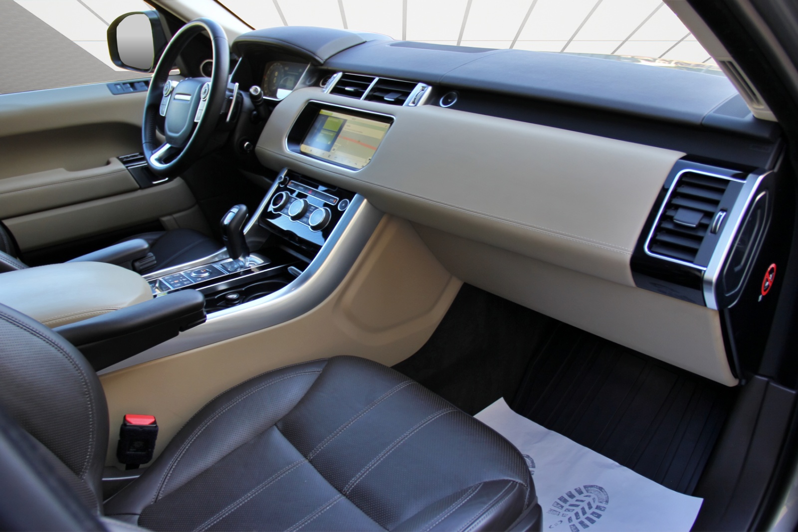 LAND ROVER Range Rover Sport 3.0 SDV6 HSE Dynamic Automatic-image-12