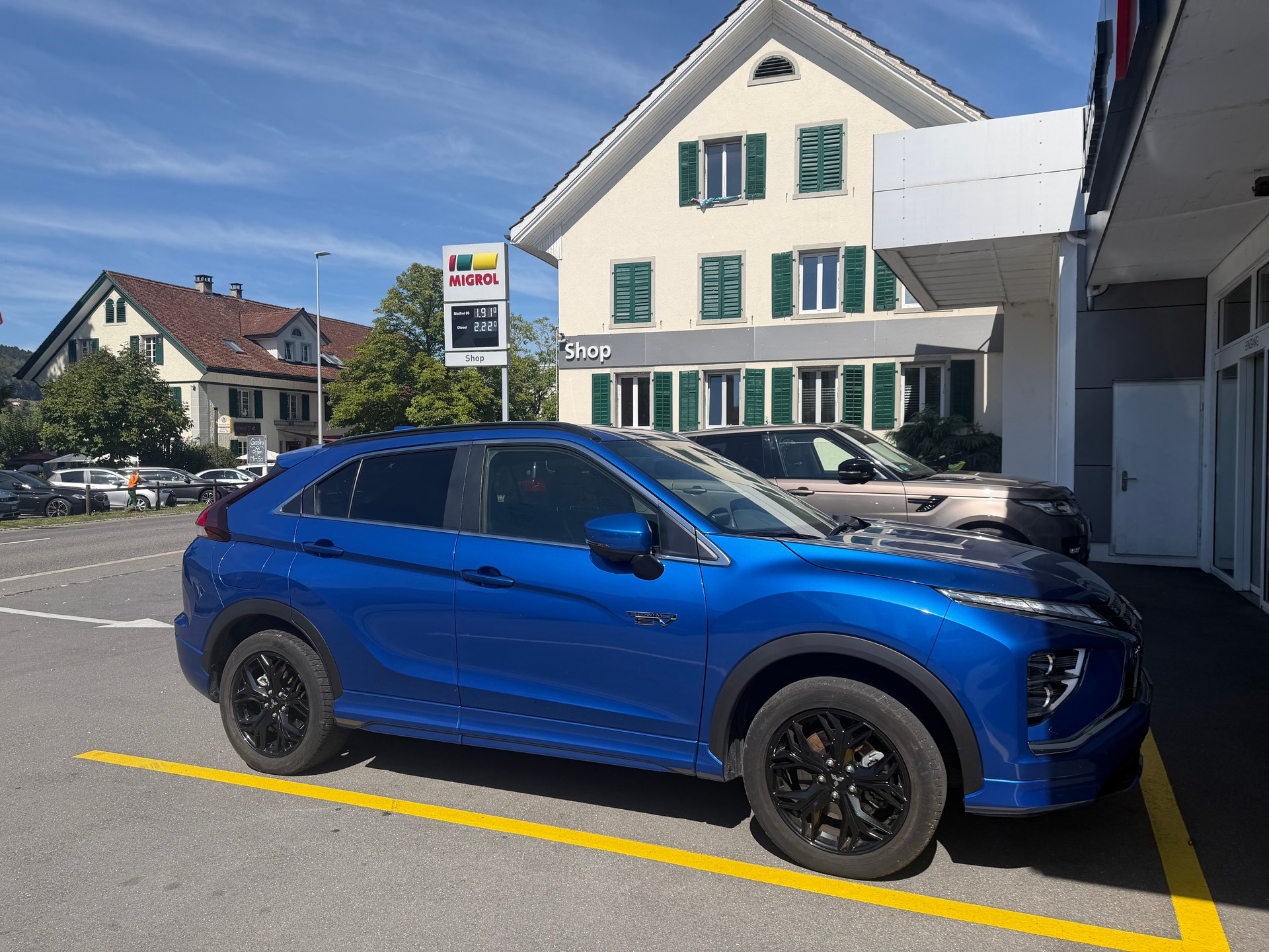 MITSUBISHI Eclipse Cross 2.4 PHEV Invite 4WD-image-6