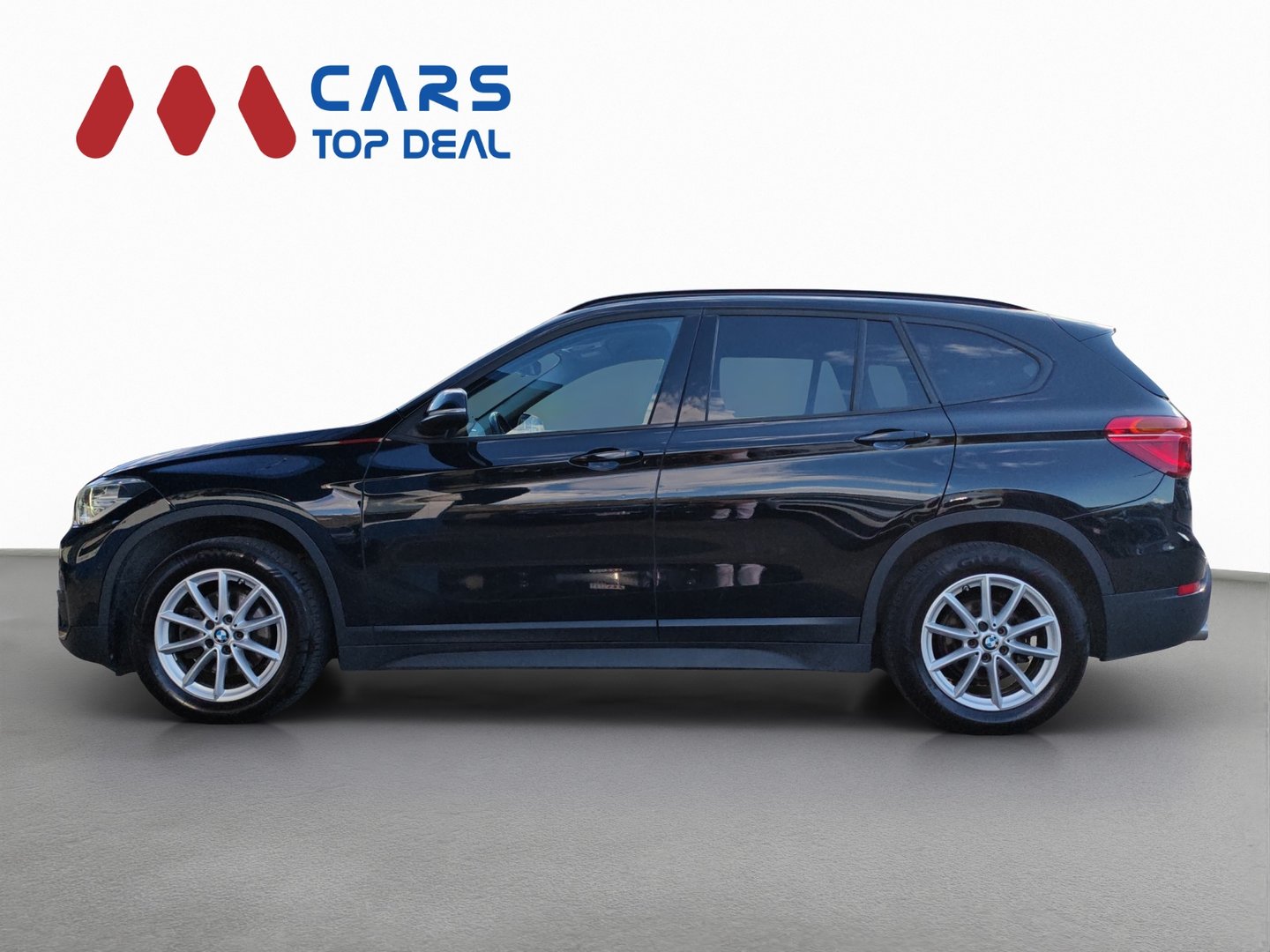 BMW X1 xDrive 18d Steptronic – Aut. – ACC, caméra, 2 jeux de roues [Expertisé + Garantie 12 mois]-showroom-element-2