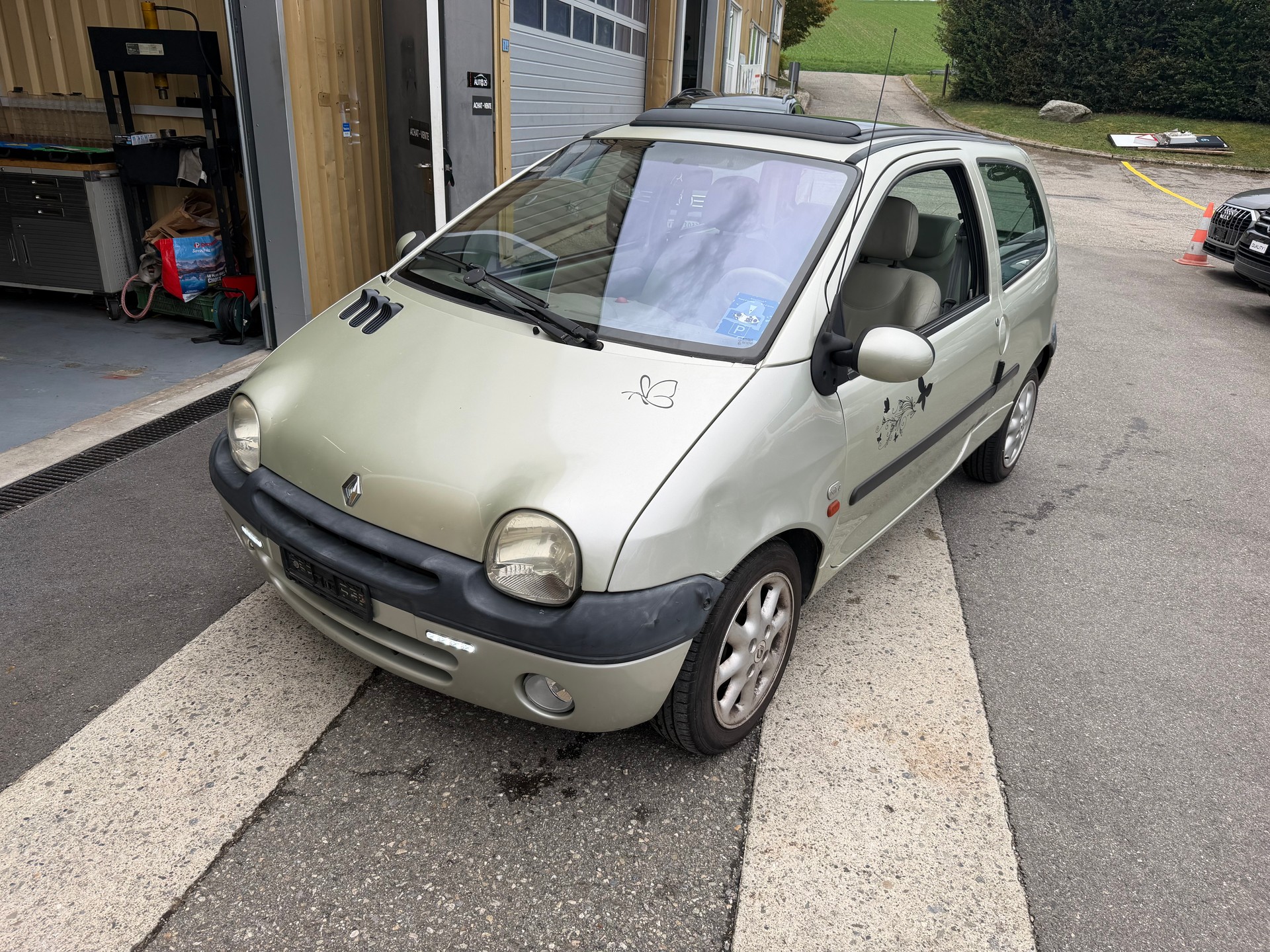 RENAULT Twingo 1.2 16V initiale Advantage