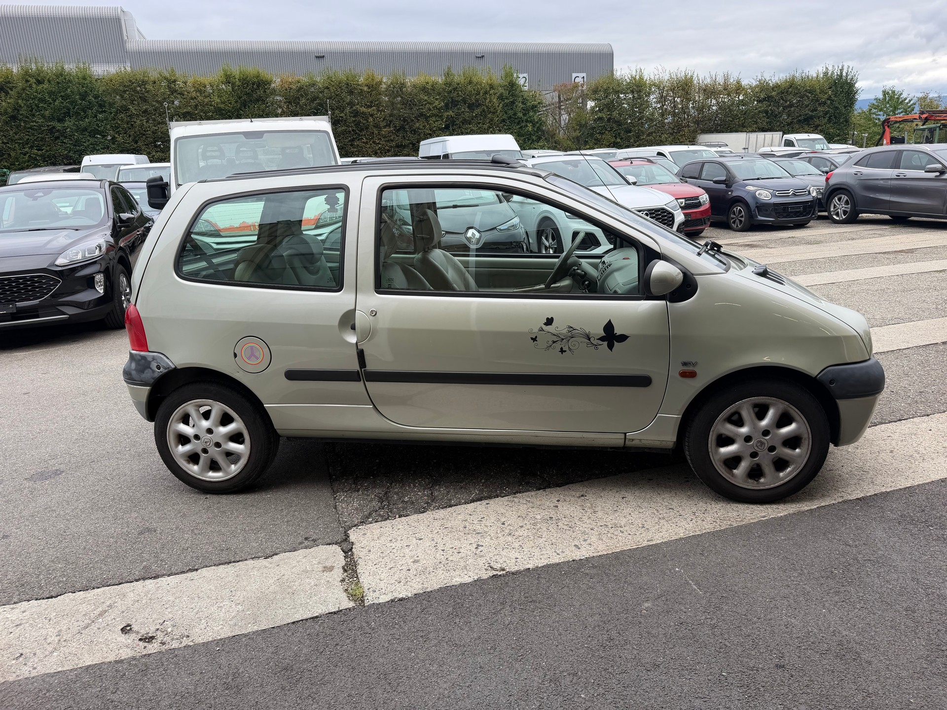 RENAULT Twingo 1.2 16V initiale Advantage-image-3