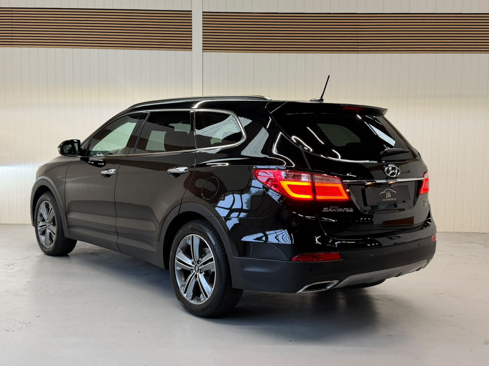 HYUNDAI Gr.SantaFe 2.2 CRDI Vertex 4WD Automatic - frisch ab MFK und Service - 7 Plätzer-showroom-element-2