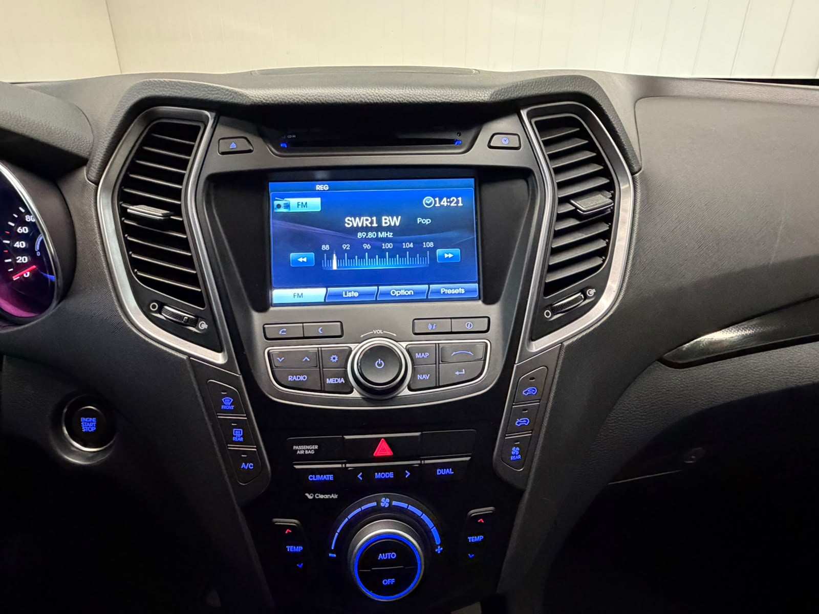 HYUNDAI Gr.SantaFe 2.2 CRDI Vertex 4WD Automatic - frisch ab MFK und Service - 7 Plätzer-image-15