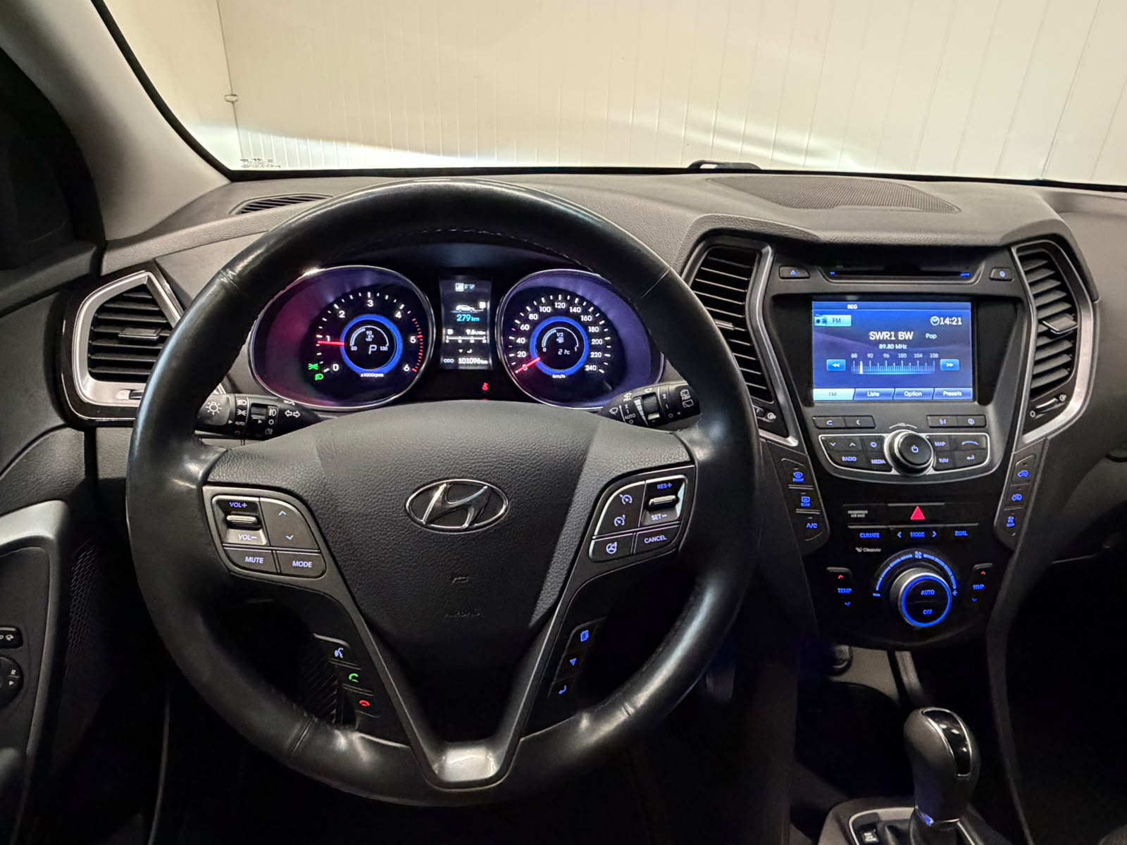 HYUNDAI Gr.SantaFe 2.2 CRDI Vertex 4WD Automatic - frisch ab MFK und Service - 7 Plätzer-image-11
