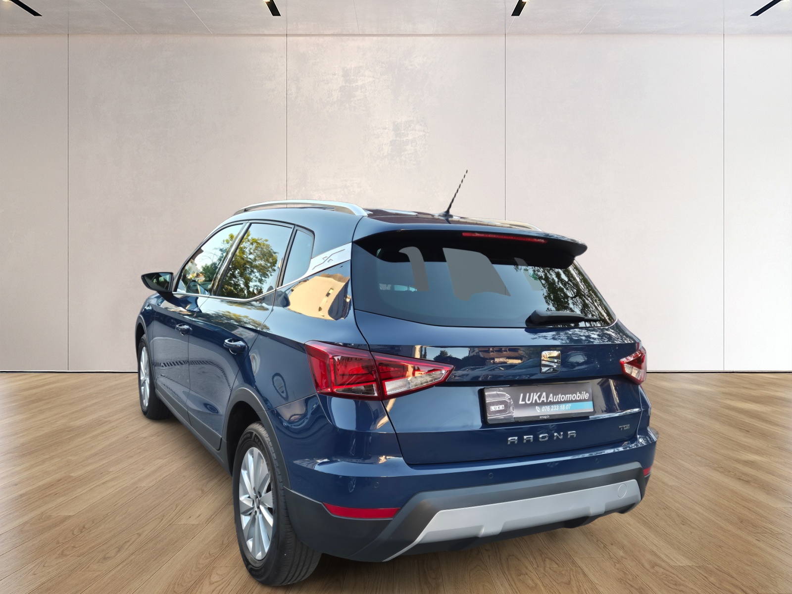 SEAT Arona 1.0 TGI CNG Reference-showroom-element-3
