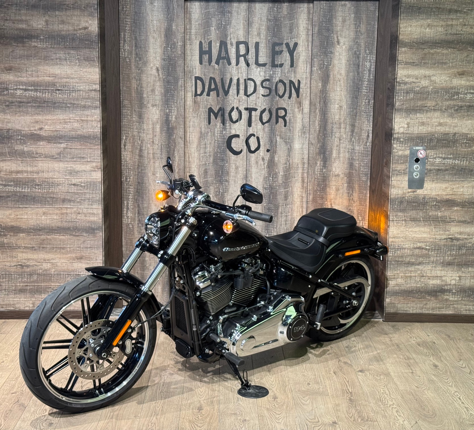 HARLEY-DAVIDSON FXBRS Breakout 114-image-3