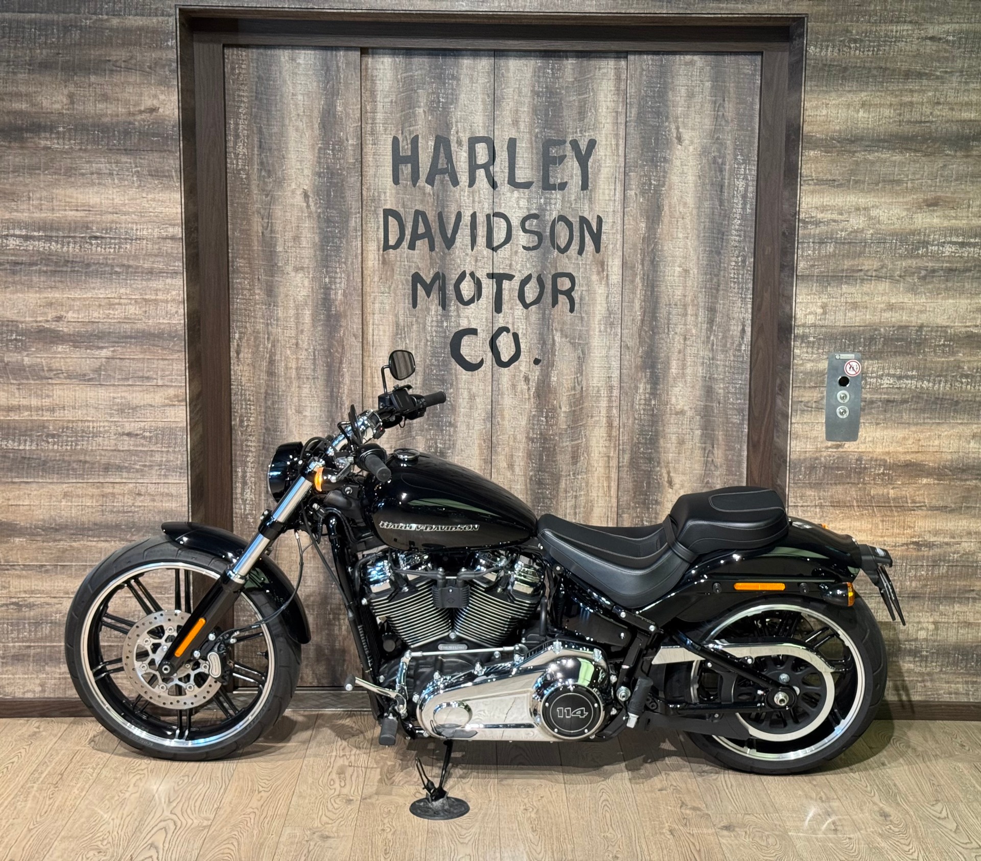 HARLEY-DAVIDSON FXBRS Breakout 114-image-4